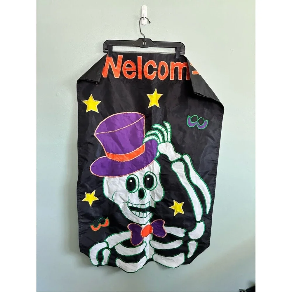 VTG Halloween Skeleton Banner Flag 28x43 Goodie Bags Pumpkin Leaf Lawn Bag Set